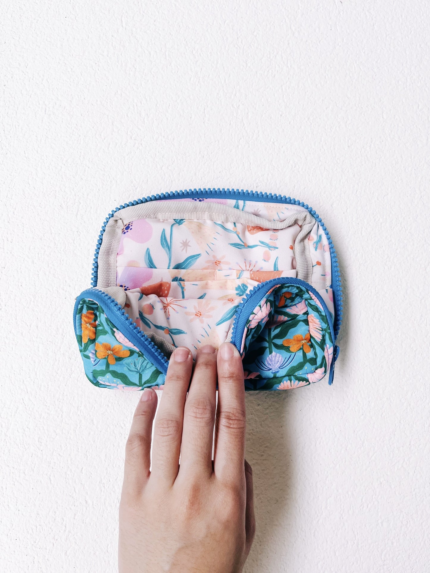 Flora Baggy Pouch